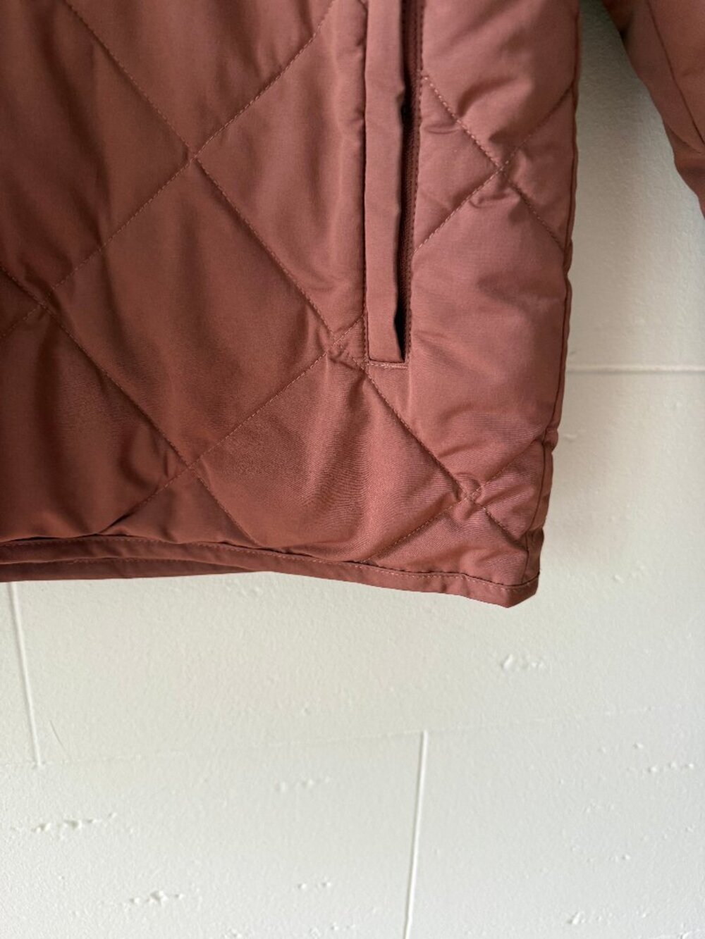 Frank & Oak | The Skyline Reversible Quilted Bomber in Rustic Brown | Small - Picture 6 of 13